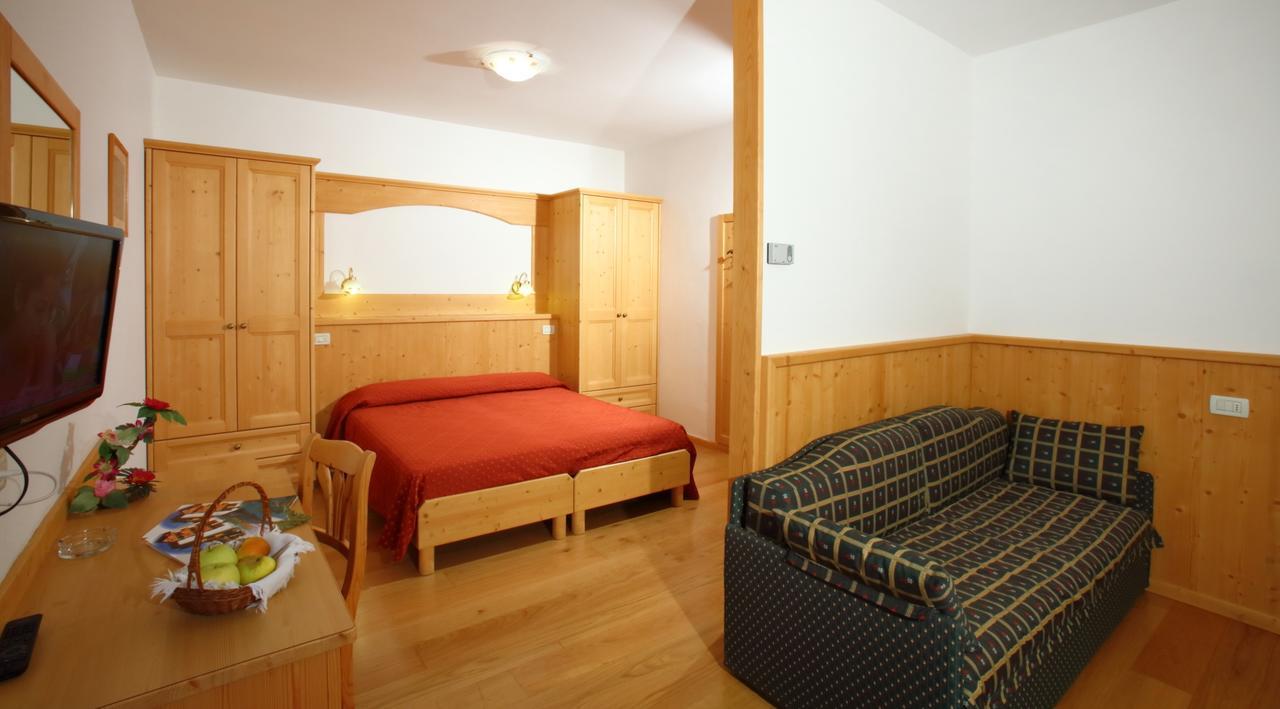 Hotel Zurigo Molveno Esterno foto