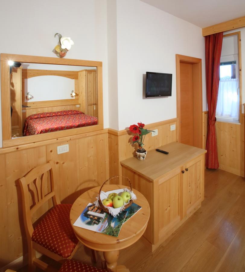Hotel Zurigo Molveno Esterno foto