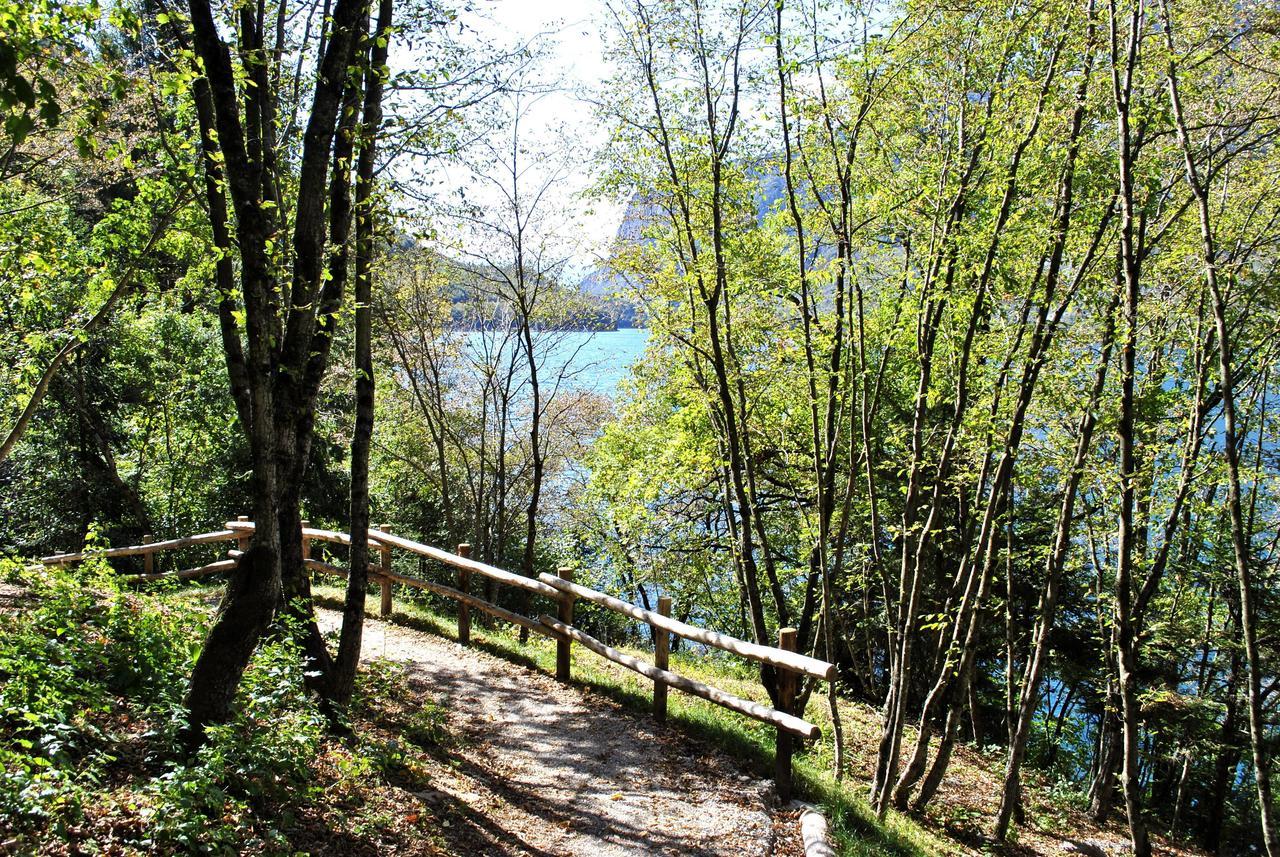 Hotel Zurigo Molveno Esterno foto