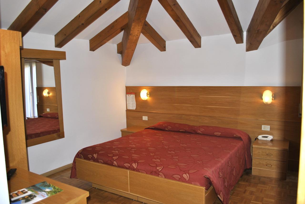 Hotel Zurigo Molveno Esterno foto